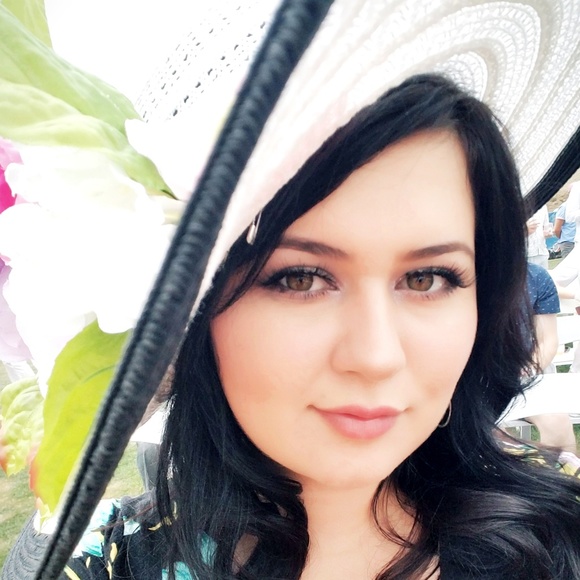 Meet your Posher, Irina - Picture 1 of 1